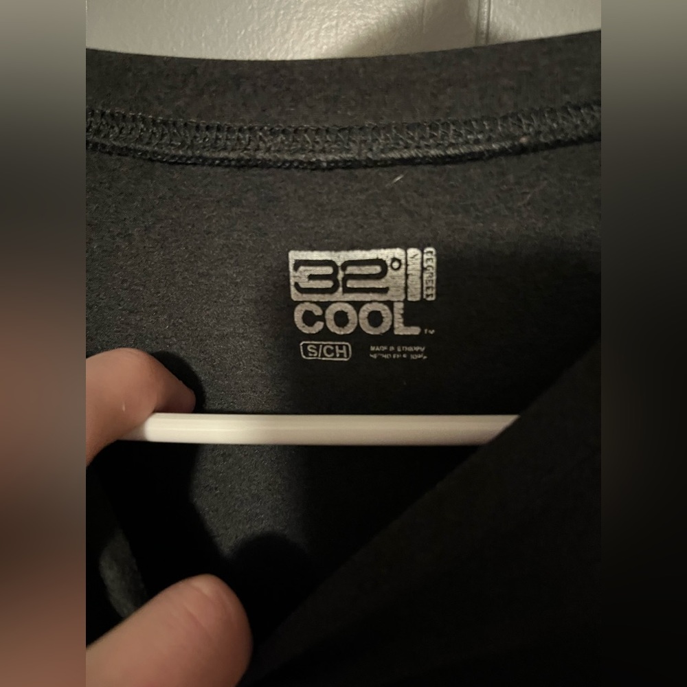 Athletic shirt